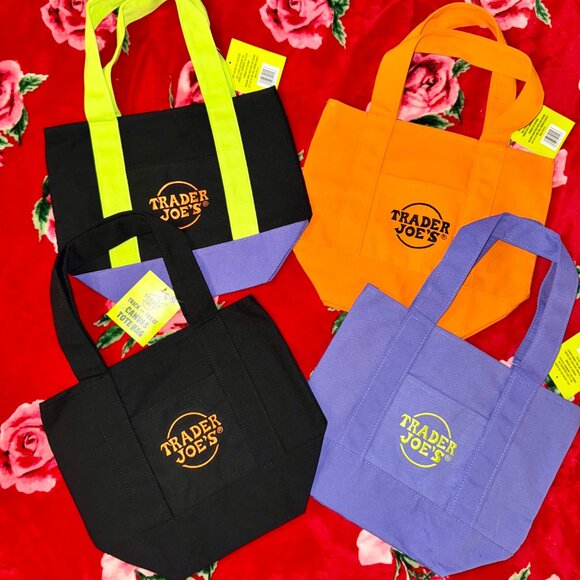 Lot of 4 — 2025 Trader Joe’s Trick-or-Treat Mini Canvas Totes (Limited Edition) - Picture 3 of 15